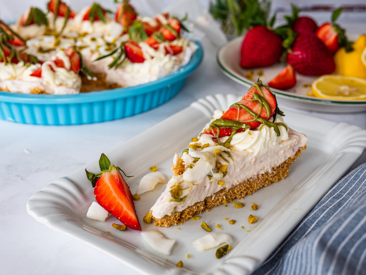 Erdbeer-Tarte mit frischen Beeren